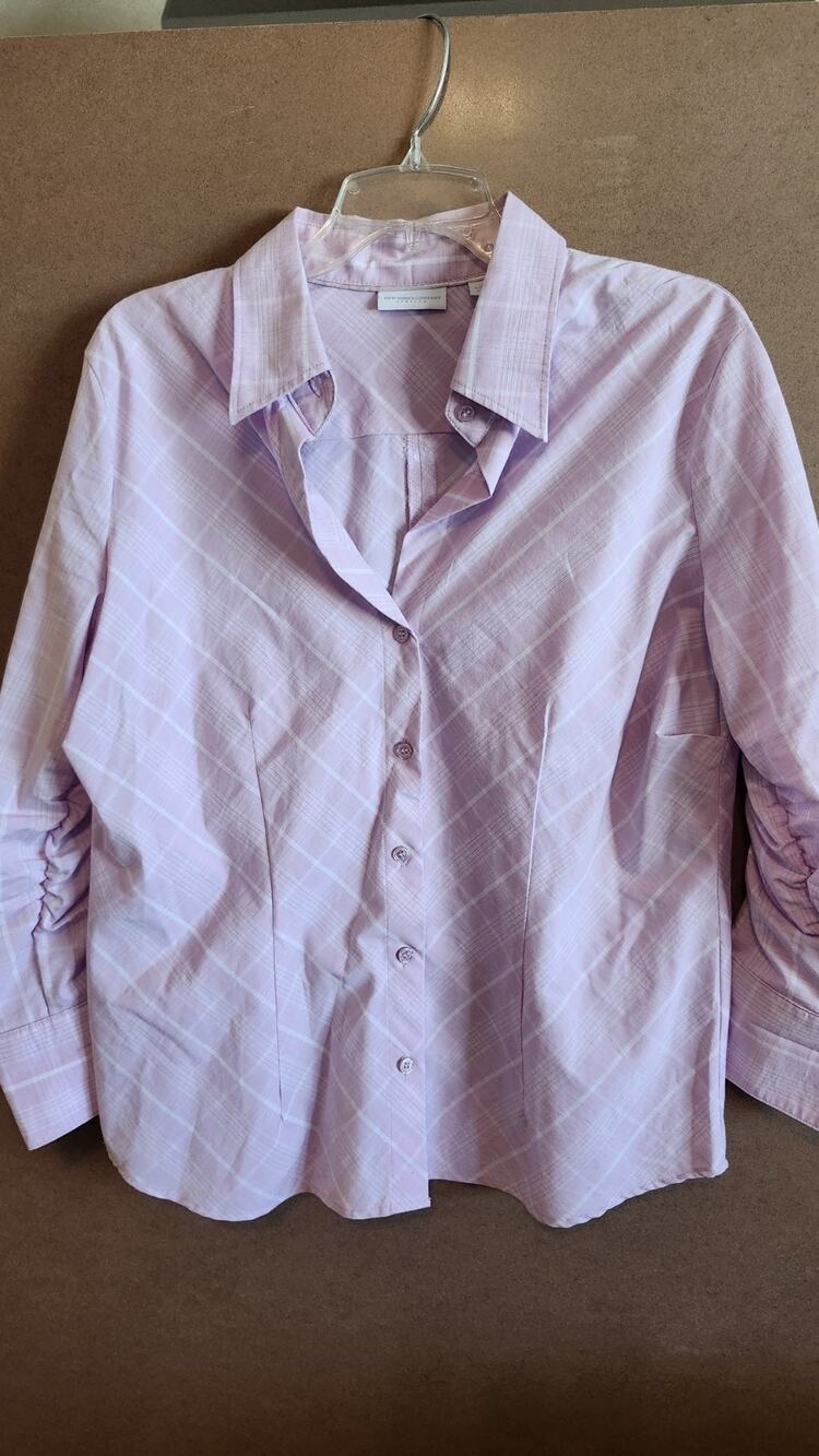 New York & Company Blouse Womens Size XL Lavender Plaid Button Up Wt82